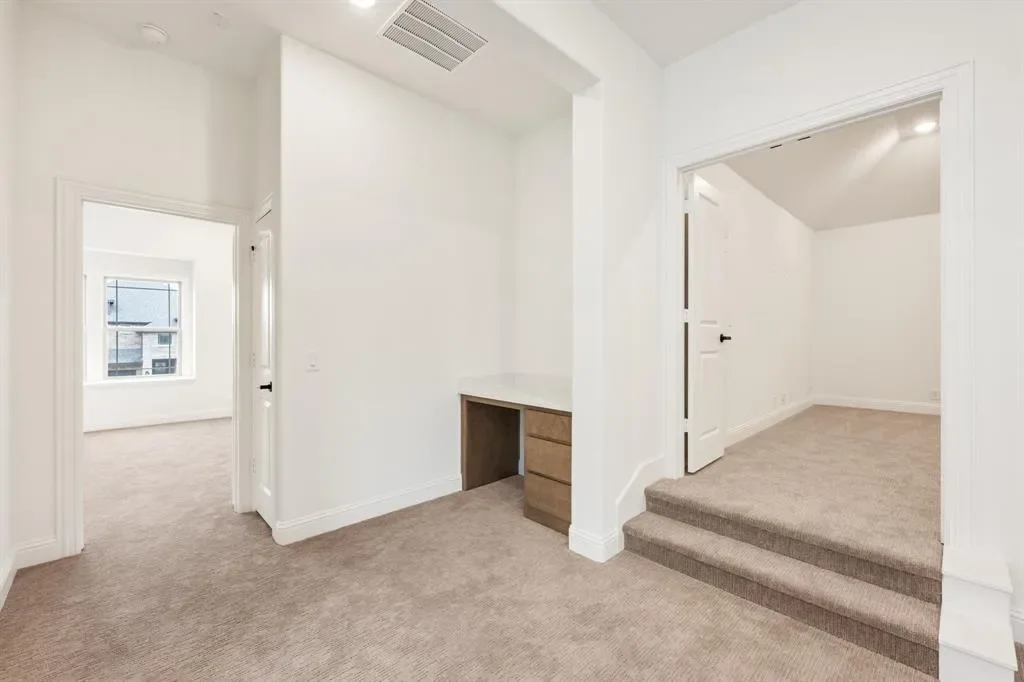 Gallery photo 2