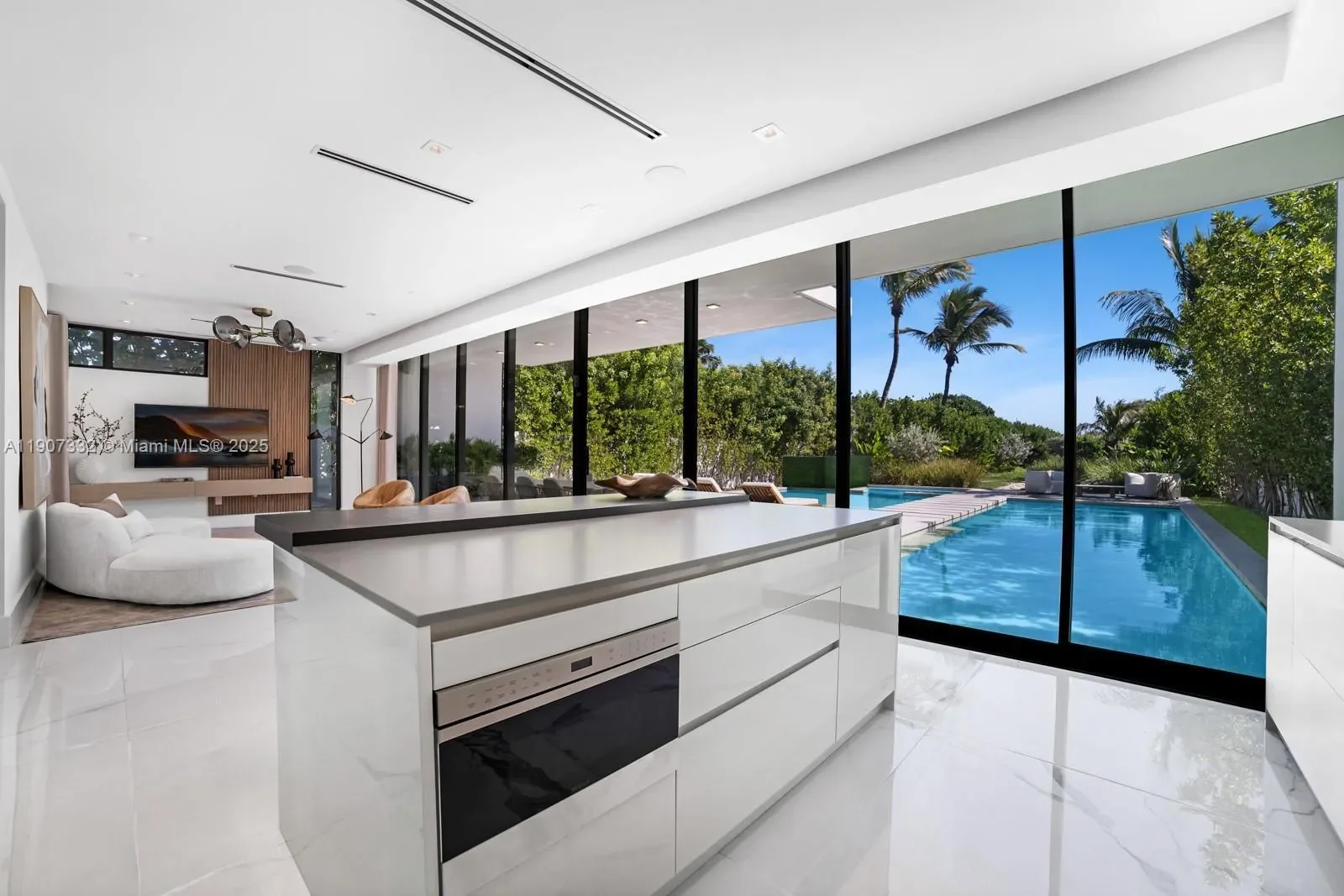 7845 Atlantic Way, Miami Beach, Florida, United States. - Photo 40