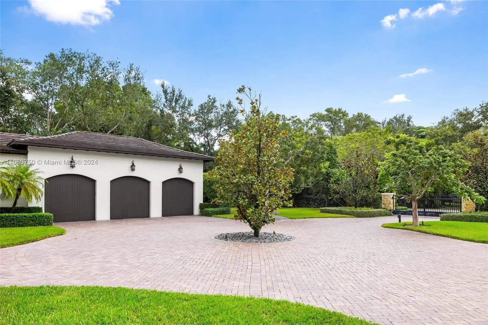 6495 SW 123rd Ter, Coral Gables, Florida, United States. - Photo 64