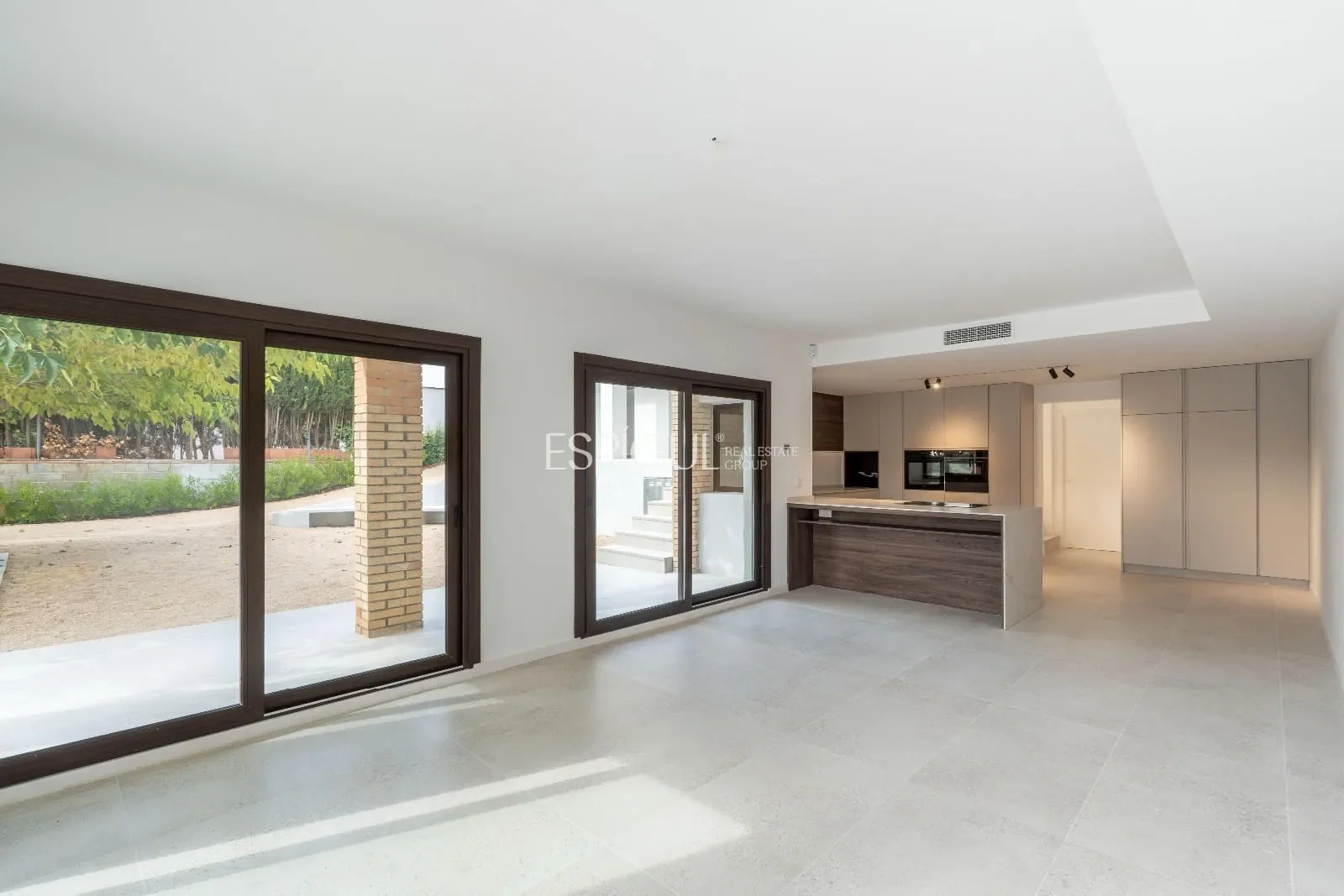 Gallery photo 3