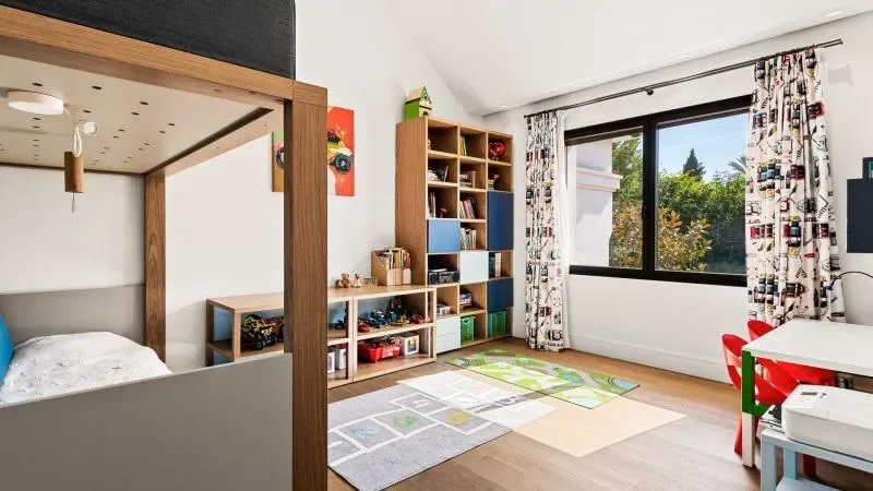 Gallery photo 2
