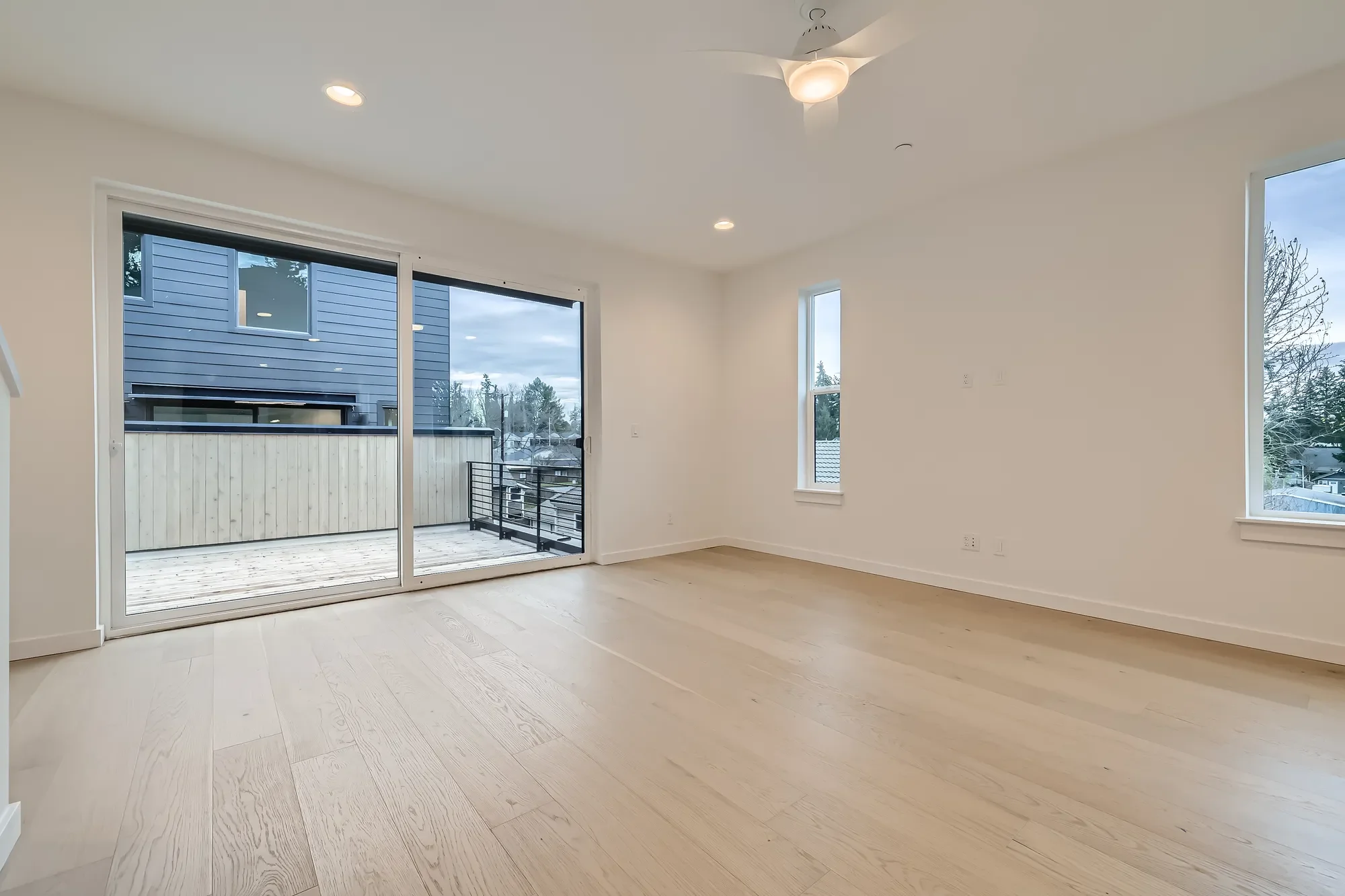 1327 N 185th St Unit #C , Shoreline, WA 98133, Seattle, Washington, United States. - Photo 3