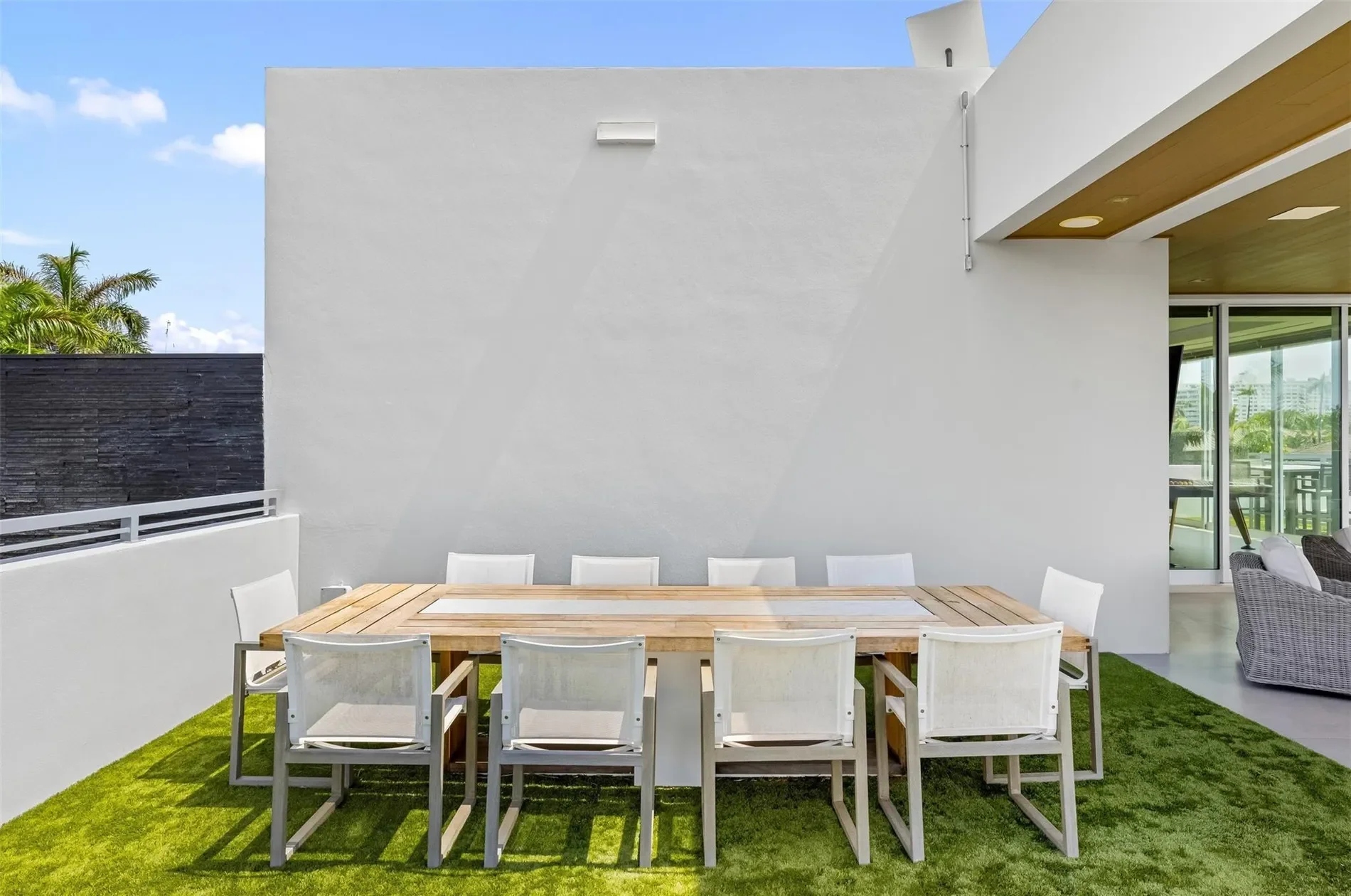 650 Royal Plaza Dr, Fort Lauderdale, FL, Fort Lauderdale, Florida, United States. - Photo 7