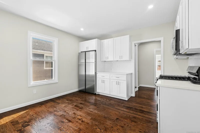354 Beechmont Avenue, Bridgeport, CT 06606, Bridgeport, Connecticut, United States. - Photo 4