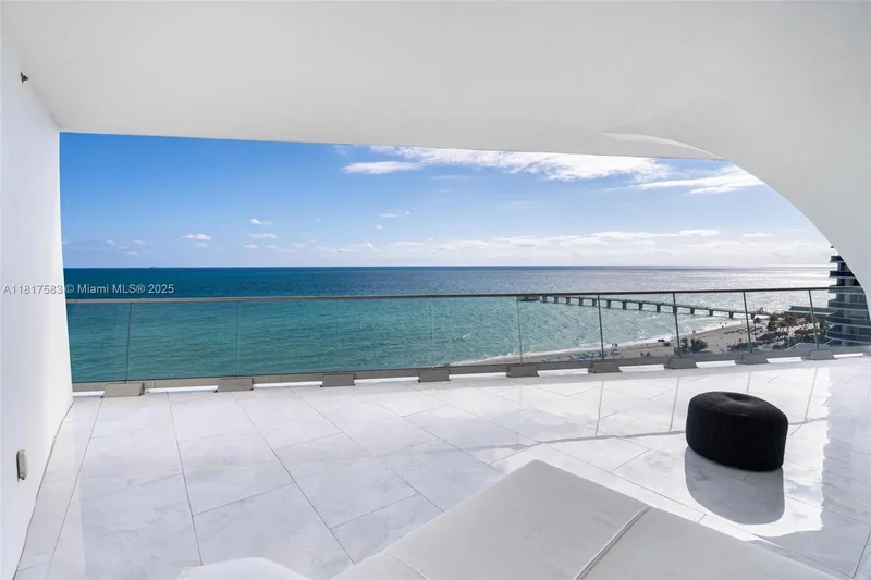 16901 Collins Ave 902, Golden Beach, Florida, United States. - Photo 10