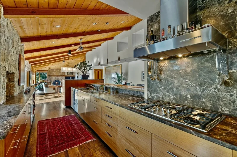 17755 Corral Del Cielo Road, Salinas, California, United States. - Photo 22
