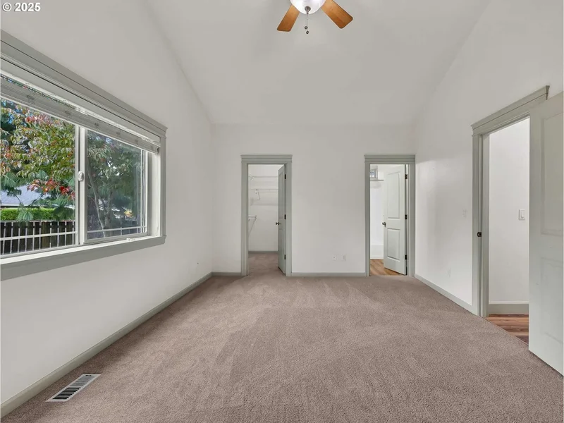 3279 SE ANDERSON RD, Gresham, Oregon, United States. - Photo 2