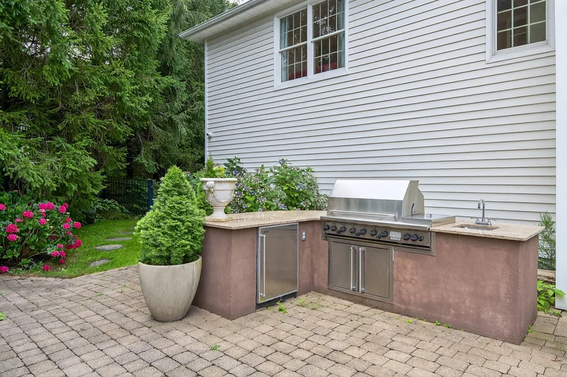 2 Gail Terrace, Glen Cove, NY 11542, Glen Cove, New York, United States. - Photo 20