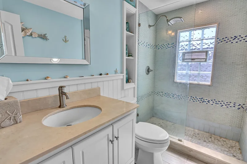 29 E Jackson Ave, Babylon, NY 11702, Babylon, New York, United States. - Photo 21