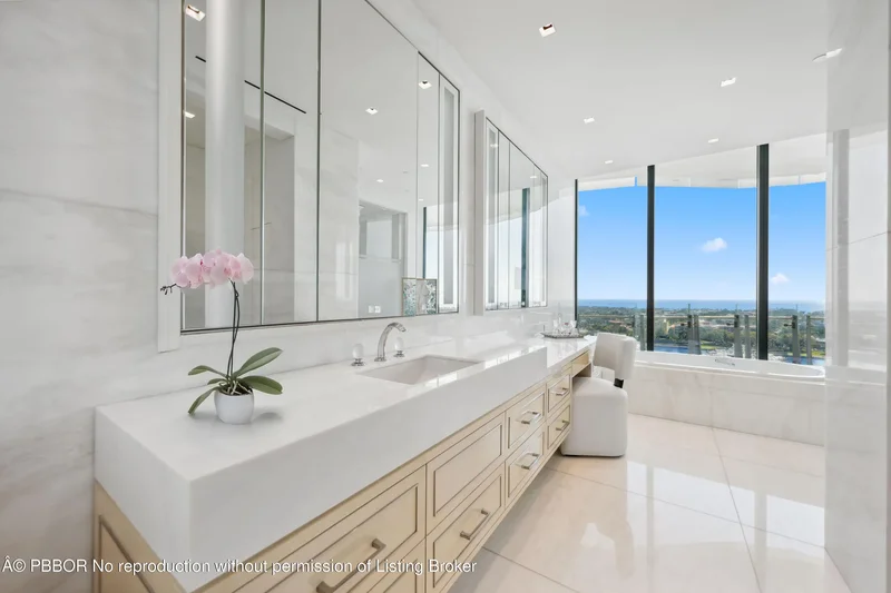 1100 S Flagler, West Palm Beach, Florida, United States. - Photo 21