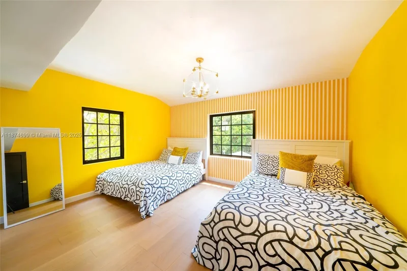 5149 Alton Rd, Miami Beach, Florida, United States. - Photo 29