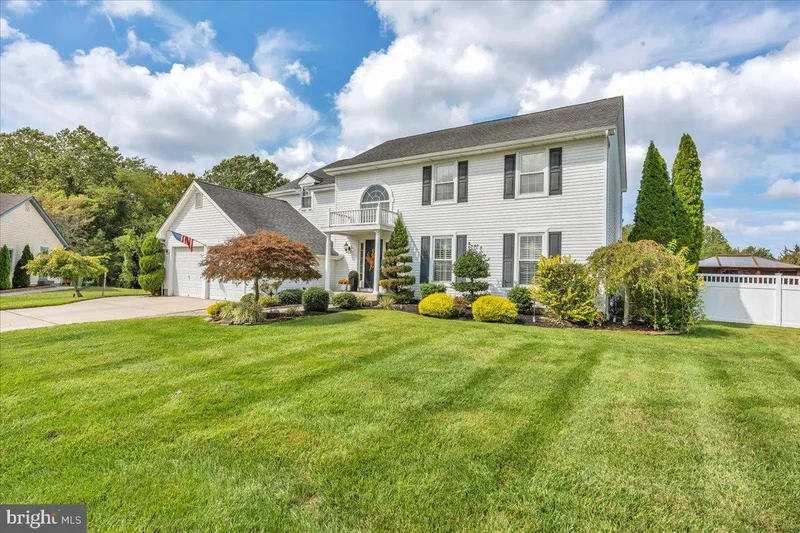 4 Bedrooms Single Family Detached