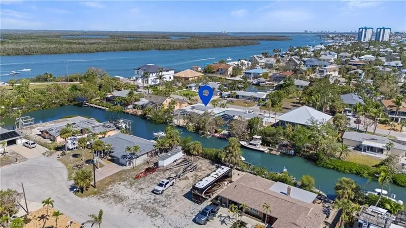411 Connecticut ST, Fort Myers Beach, Florida, United States. - Photo 22