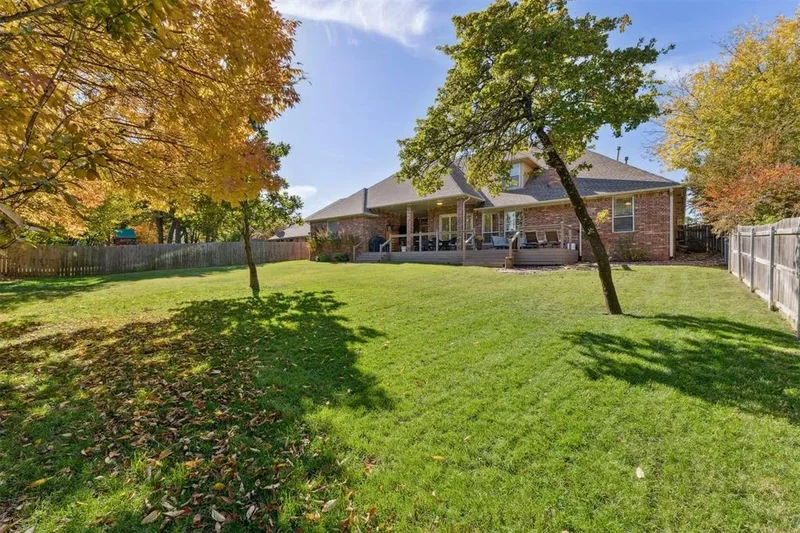 13908 Plantation Way, Edmond, OK 73013, Edmond, Oklahoma, United States. - Photo 43