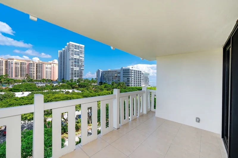 1121 Crandon Blvd Unit# E501, Key Biscayne, FL 33149, Key Biscayne, Florida, United States. - Photo 36