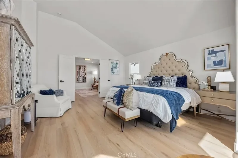 20 Flores, Lake Forest, California, United States. - Photo 41