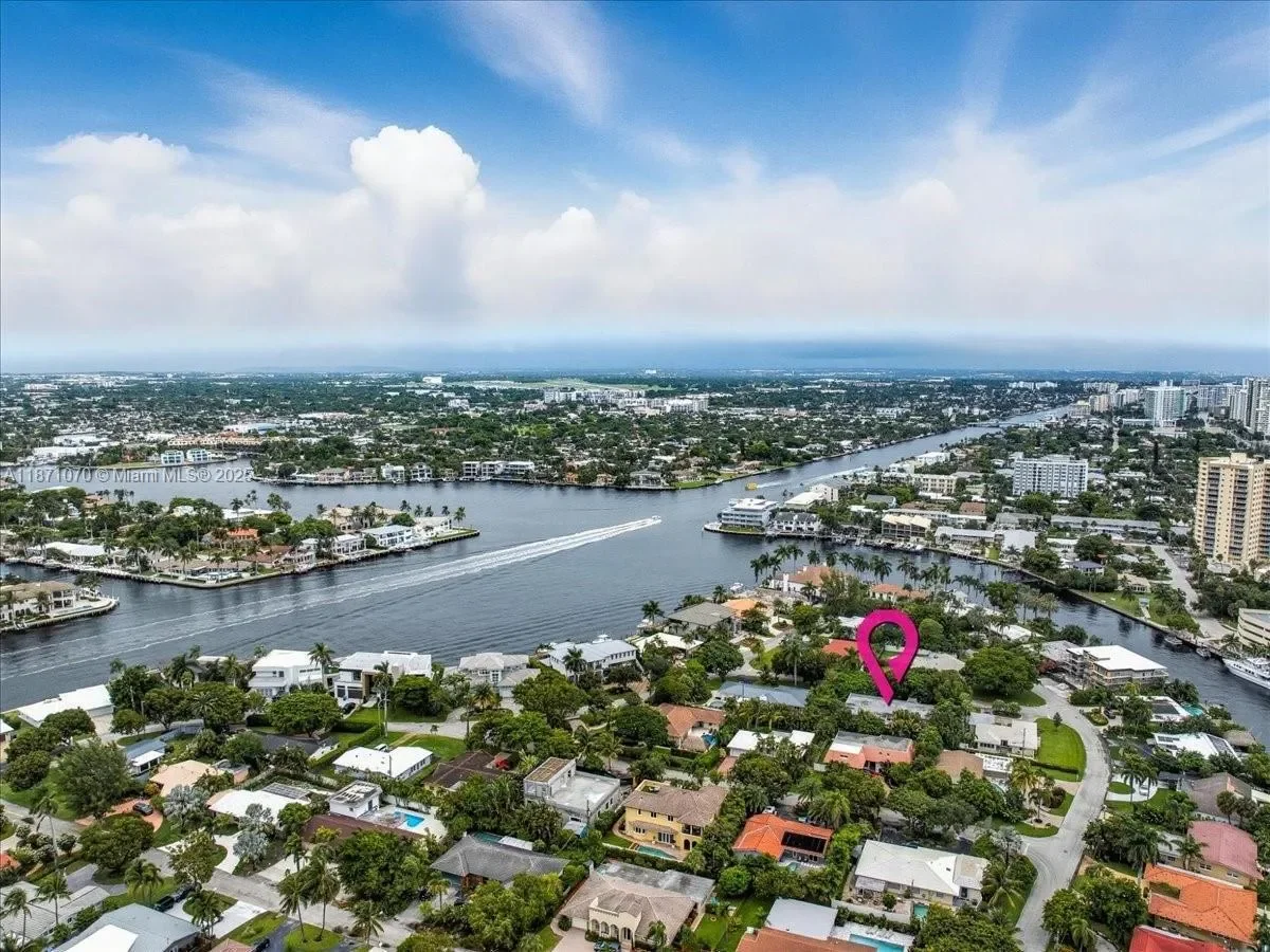 3260 Lakeview Dr, Hillsboro Beach, Florida, United States. - Photo 2