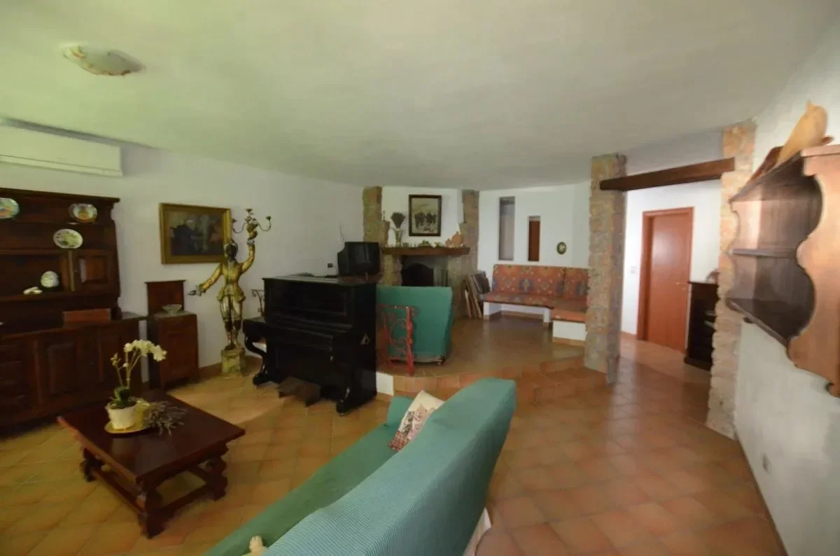 Gallery photo 12