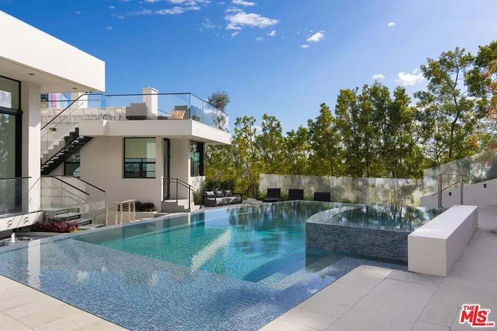 1317 Londonderry Place, Los Angeles, California, United States. - Photo 28