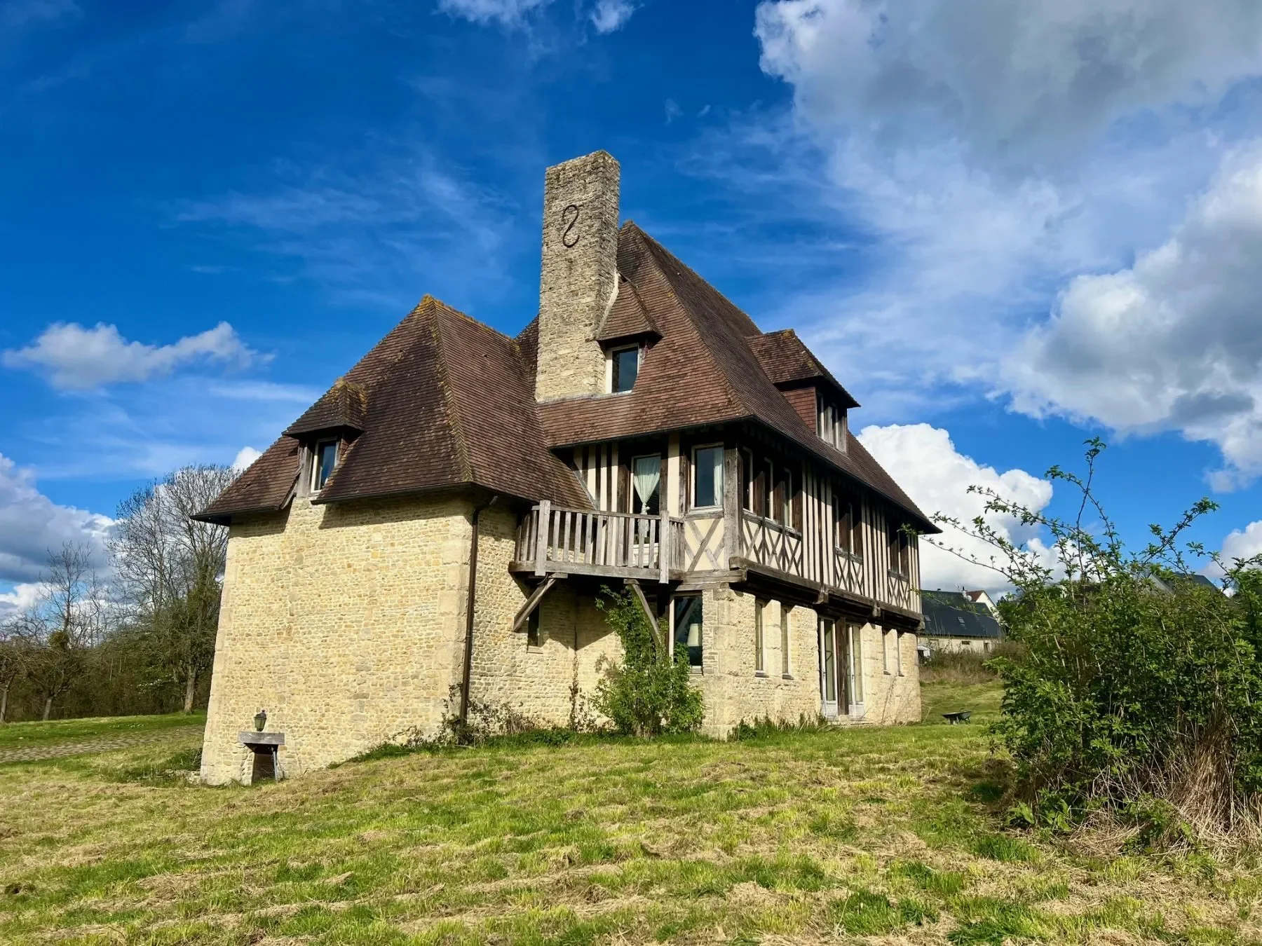 Exterior photo 9