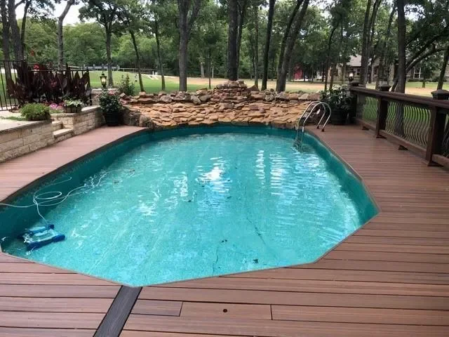 Single Family Residence in Aubrey