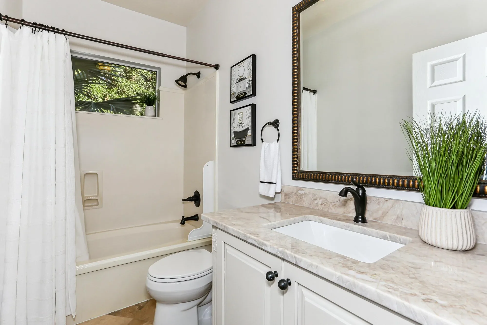 2096 Lindsey Lane, Niceville, FL 32578, Niceville, Florida, United States. - Photo 49