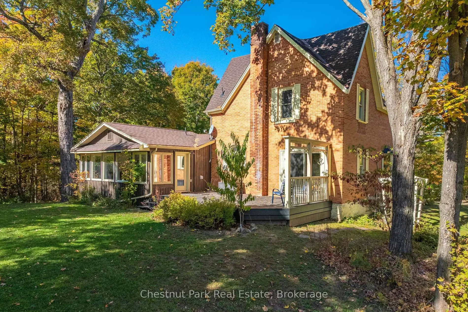 Exterior photo 3