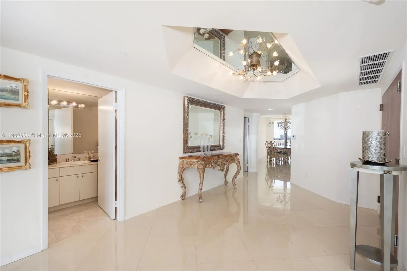 2000 Island Blvd 1109, Golden Beach, Florida, United States. - Photo 4