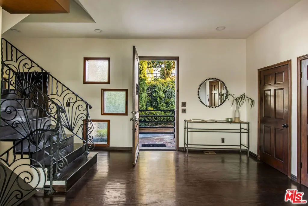 2125 Kew Drive, Los Angeles, California, United States. - Photo 7