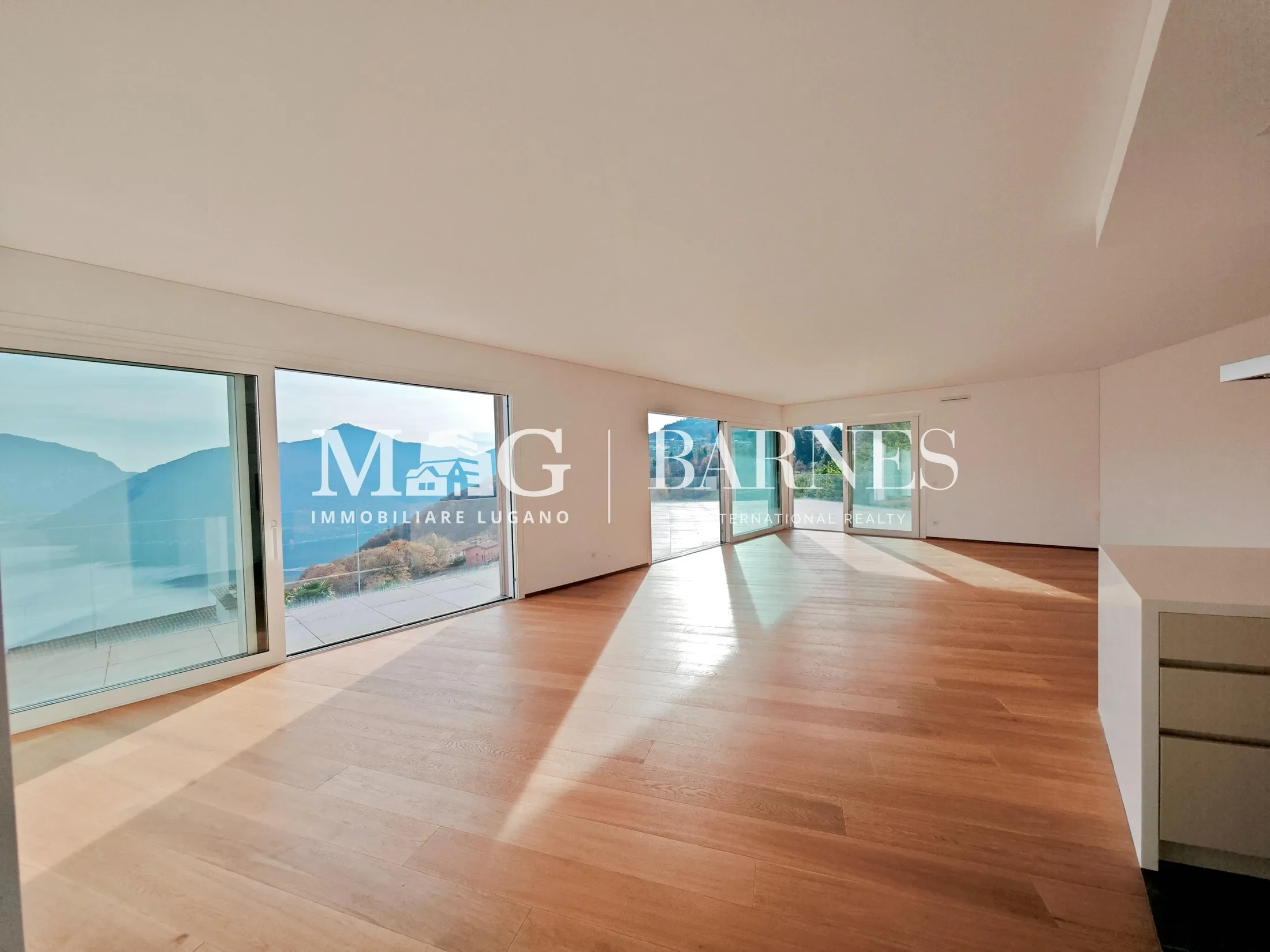 Lugano, Switzerland, Lugano, Ticino, Switzerland. - Photo 6