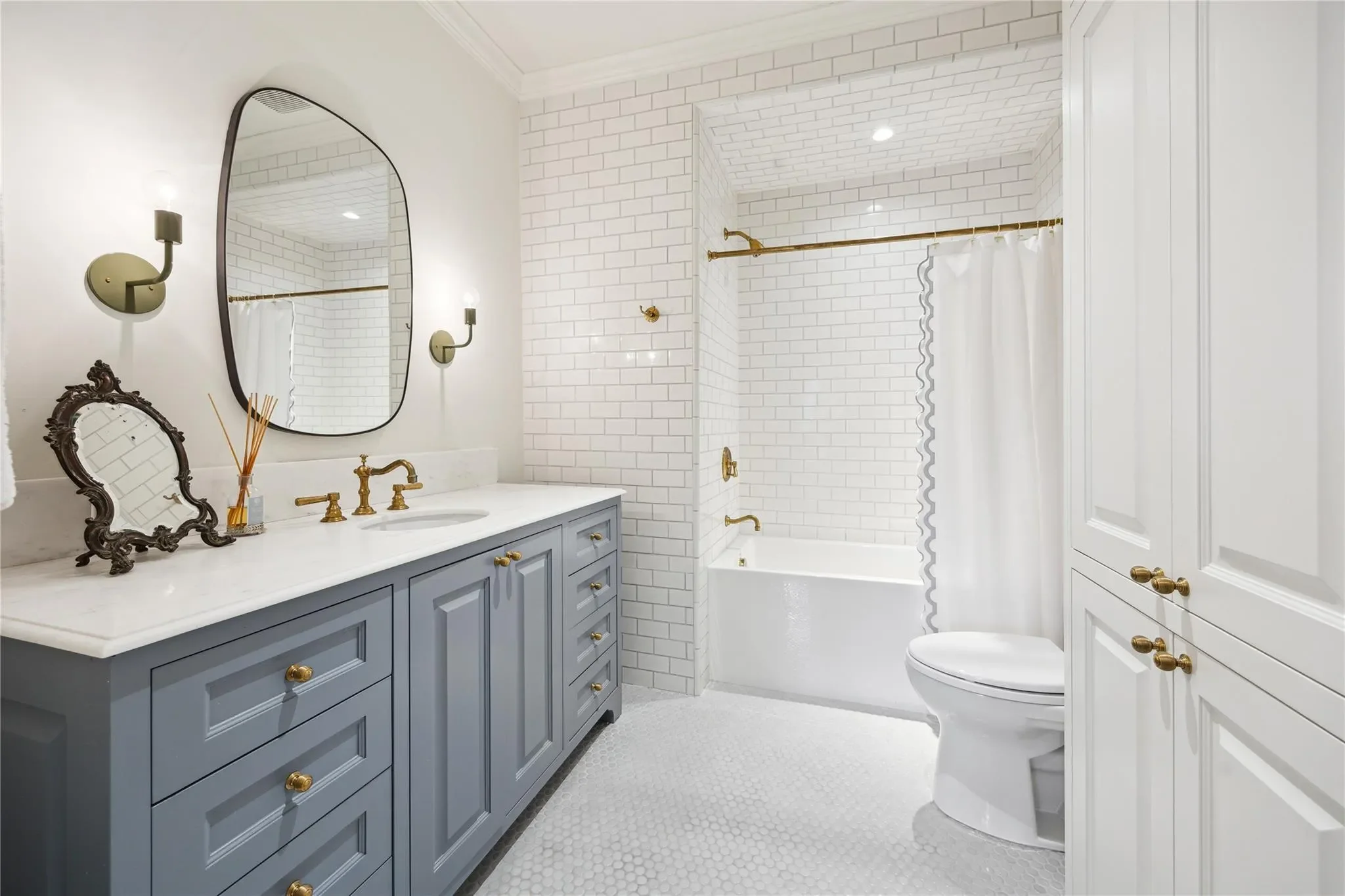 2413 Brentwood Drive, Houston, Texas, United States. - Photo 37