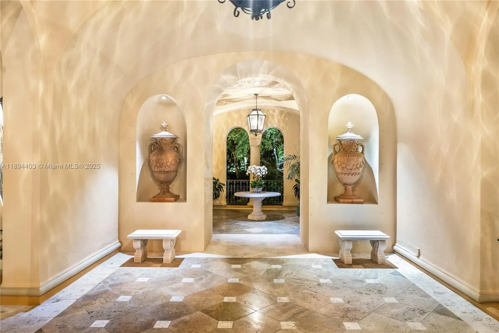 50 Casuarina Concourse, Miami, Florida, United States. - Photo 40