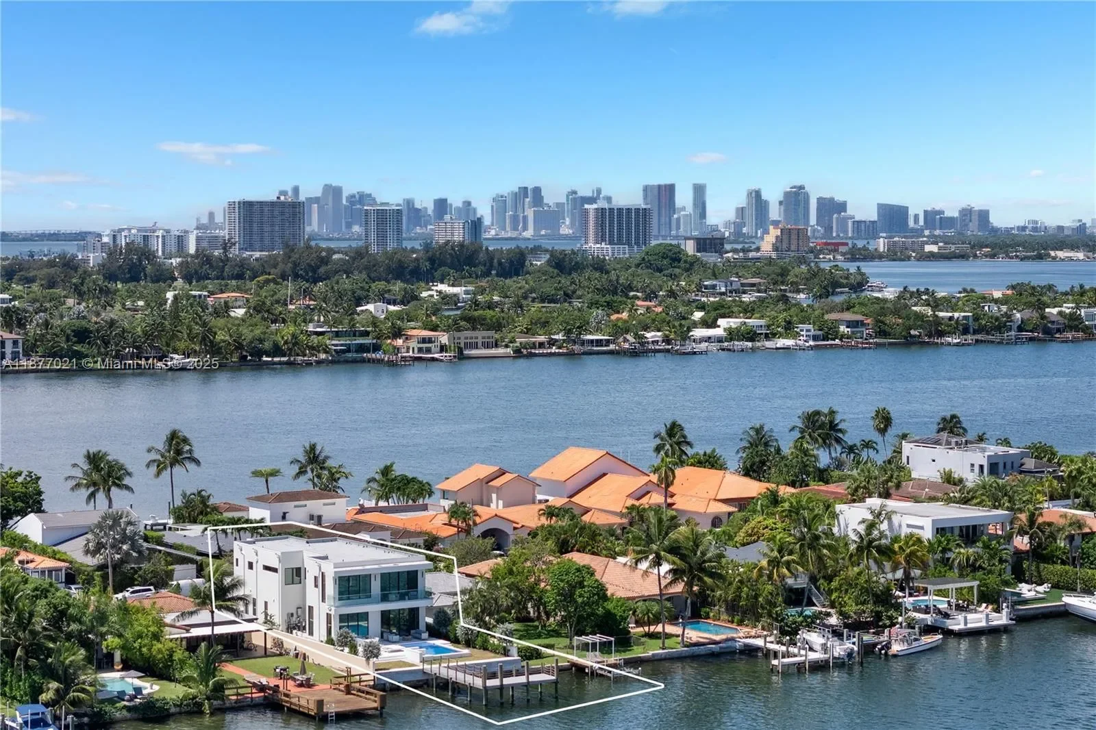 1351 Stillwater Dr, Miami Beach, Florida, United States. - Photo 21