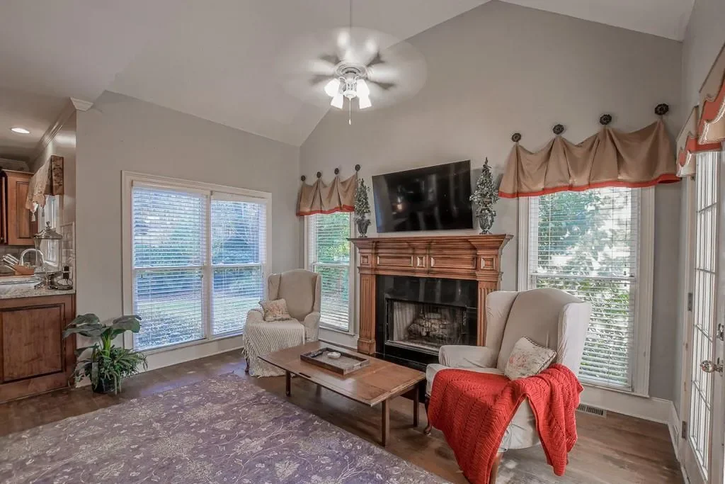 1041 Windermere Crossing, Cumming, Georgia, United States. - Photo 10