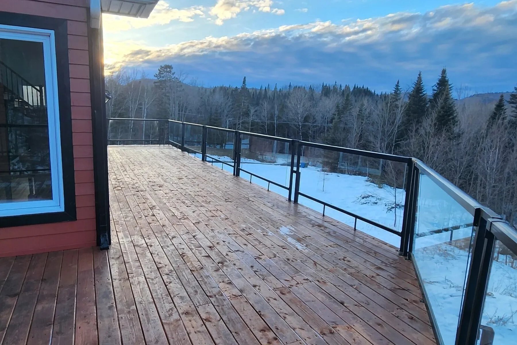 Exterior photo 6