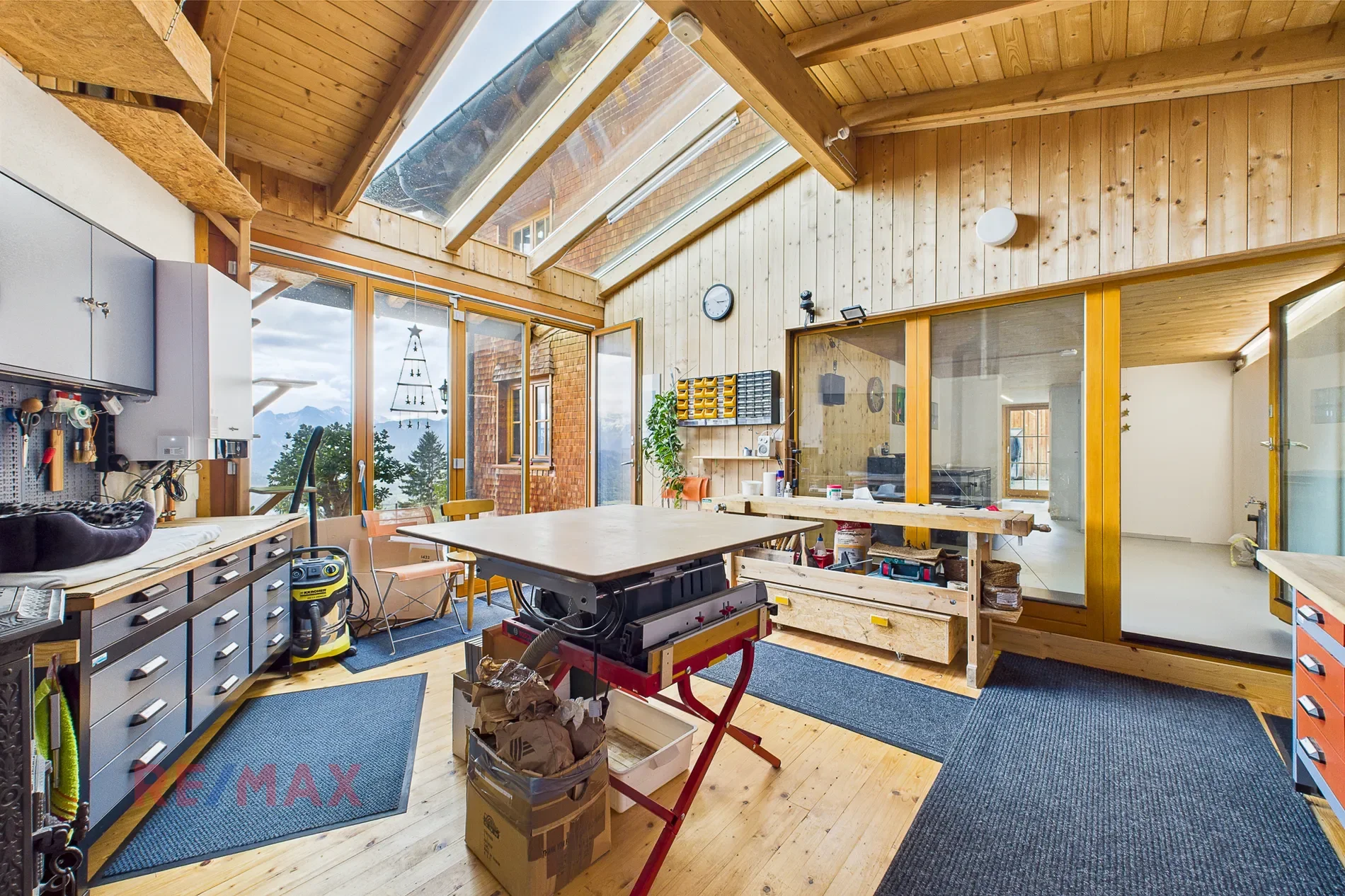 Gallery photo 1