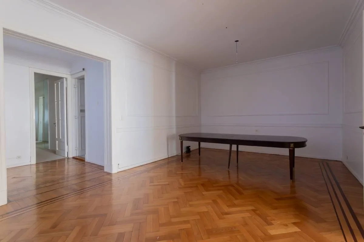 Gallery photo 2