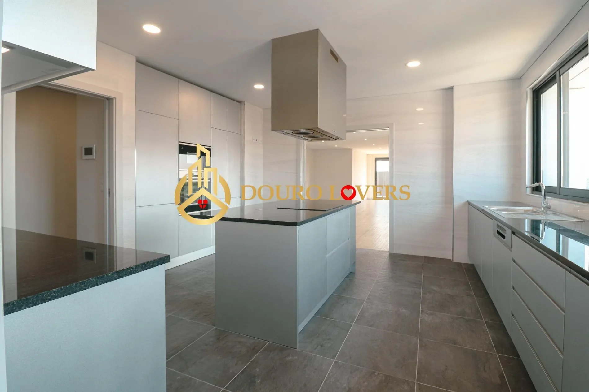 Gallery photo 10