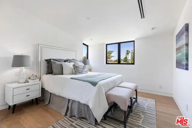 1620 Electric Avenue, Los Angeles, California, United States. - Photo 20