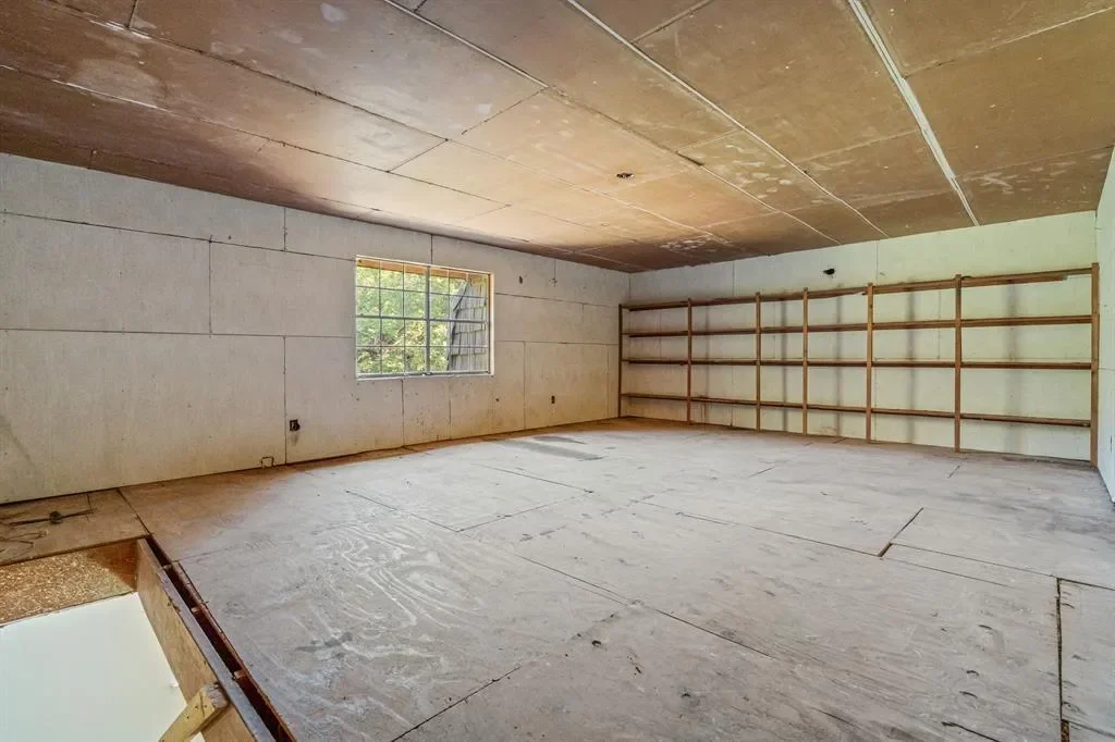 5300 Northcrest Road, Fort Worth, Texas, United States. - Photo 7