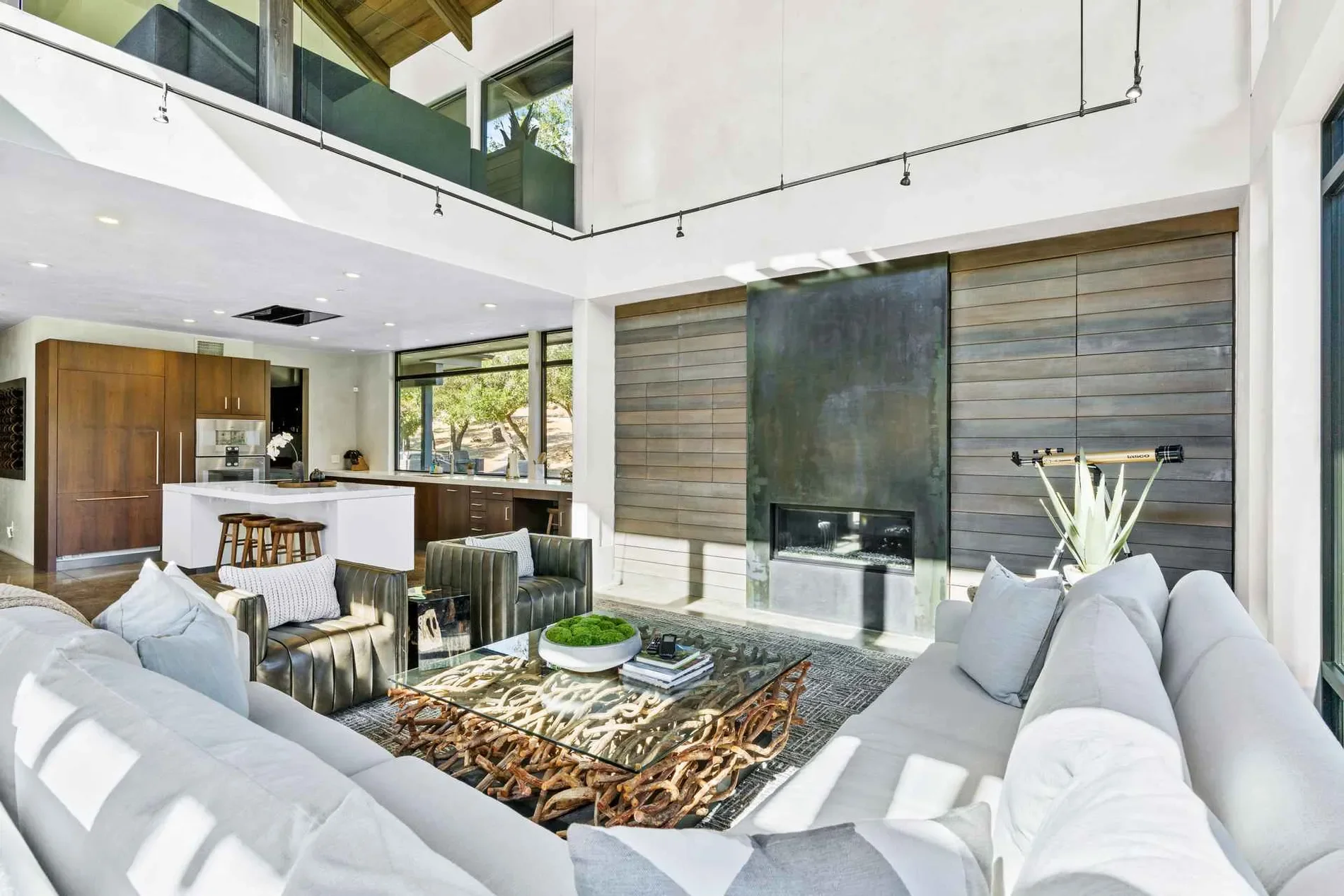 Gallery photo 2