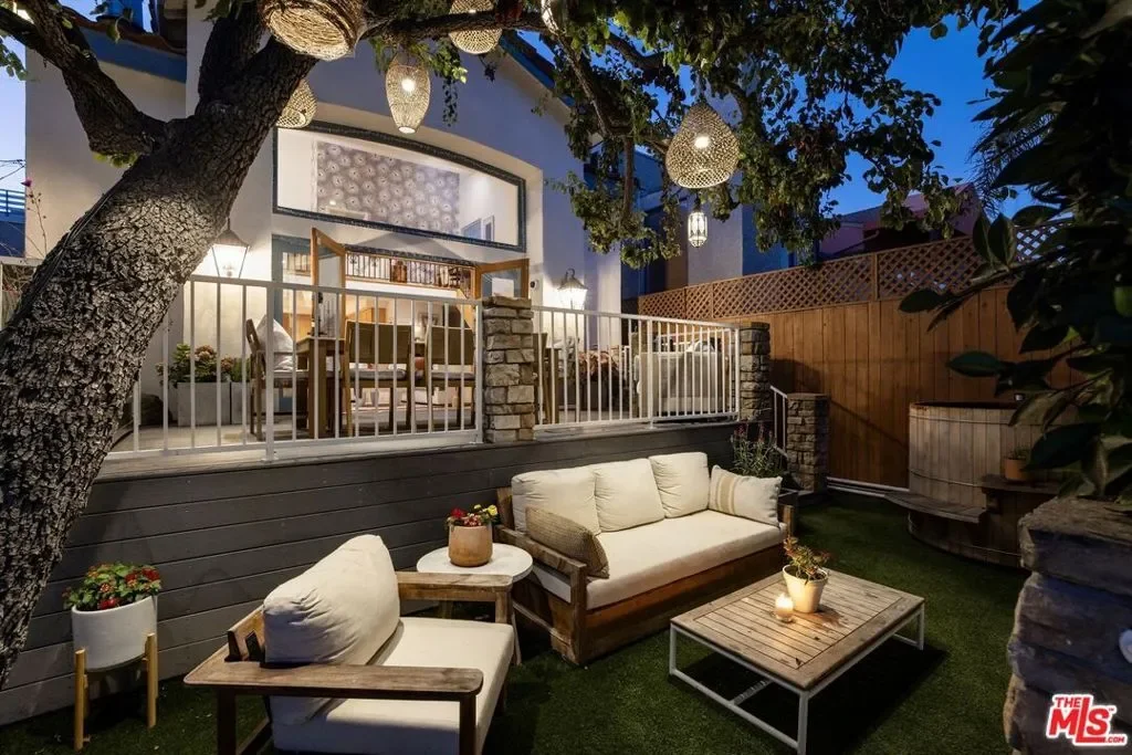 439 Carroll Canal, Los Angeles, California, United States. - Photo 8