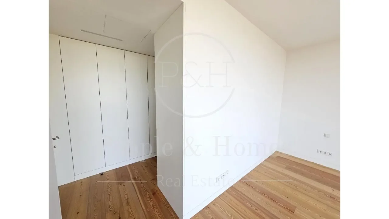 Gallery photo 5