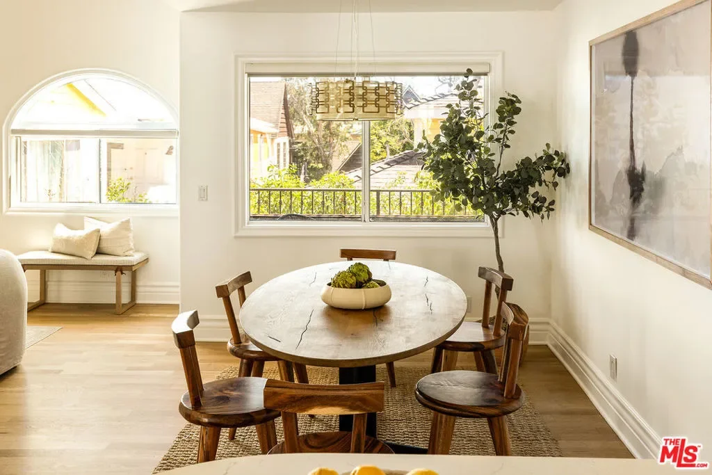 Gallery photo 2