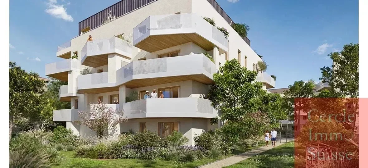 Exterior photo 2