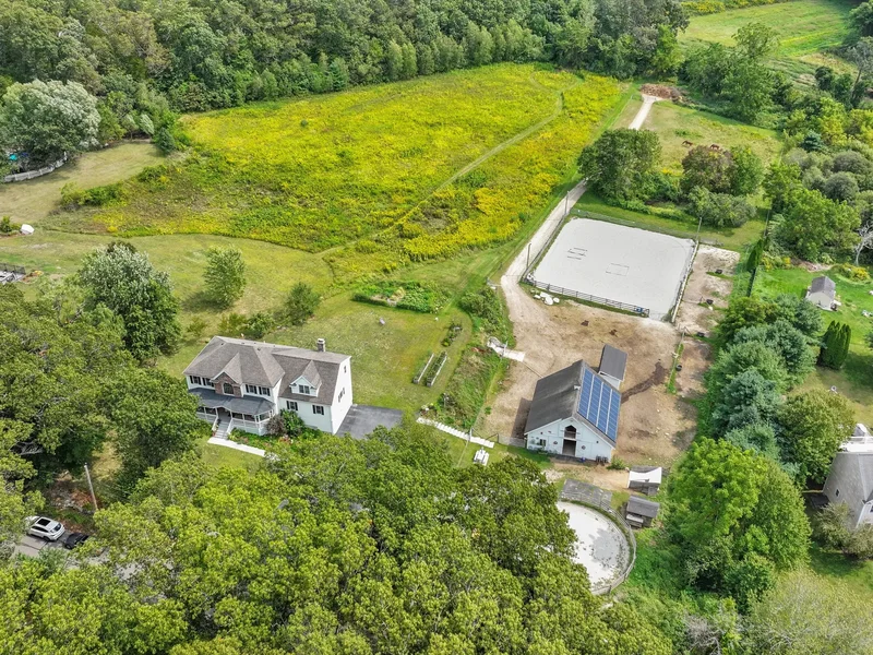 6 Wood St , Upton, MA 01568, Upton, Massachusetts, United States. - Photo 94