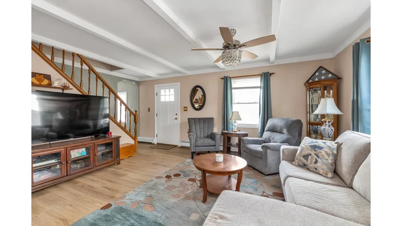 59 Gun Lane, Levittown, New York, United States. - Photo 7