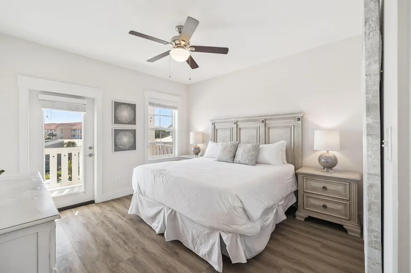 Miramar Beach, Florida, United States. - Photo 45