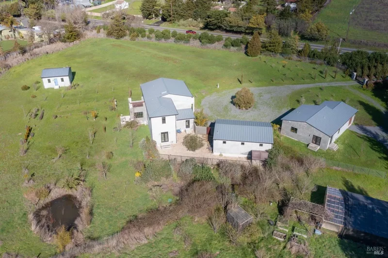 5300 Gravenstein Highway S, Sebastopol, California, United States. - Photo 59