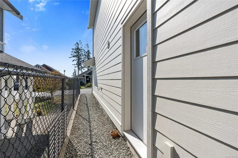 2316 Mountain Heights Dr, Sooke, British Columbia, Canada. - Photo 9